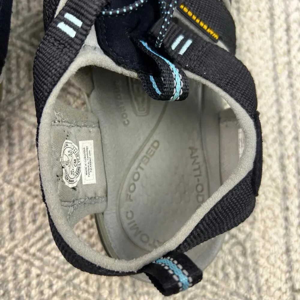 KEEN Clearwater CNX Sandals Black Radiance Waterproof Women’s Lightweight Hiking